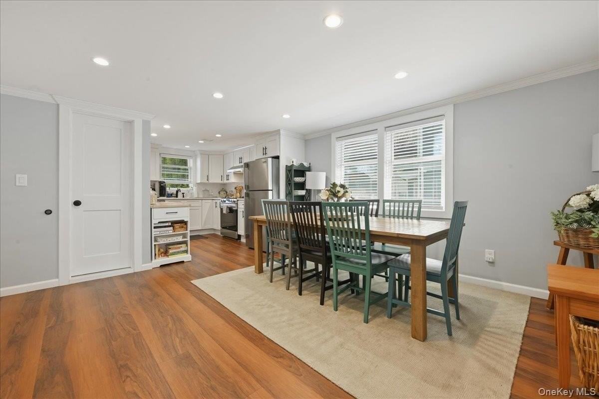 5 Carlton Ave - Photo 2 of 31