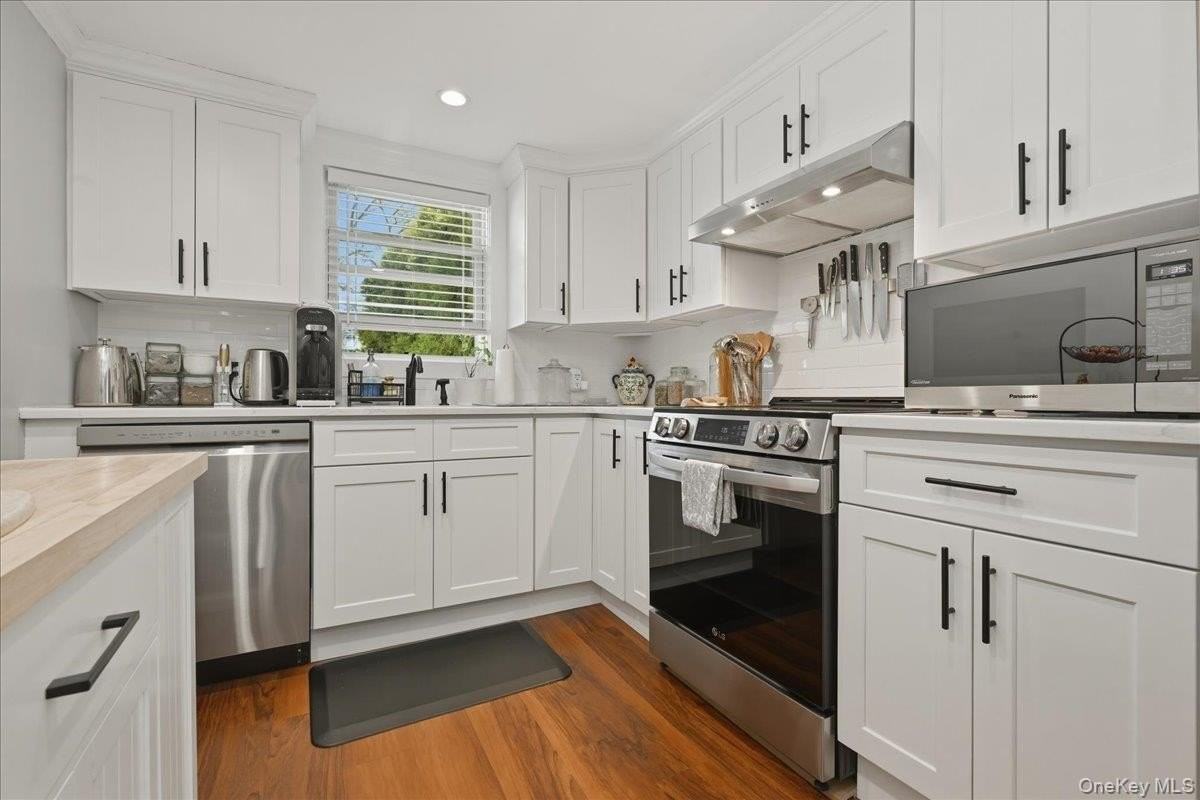 5 Carlton Ave - Photo 4 of 31