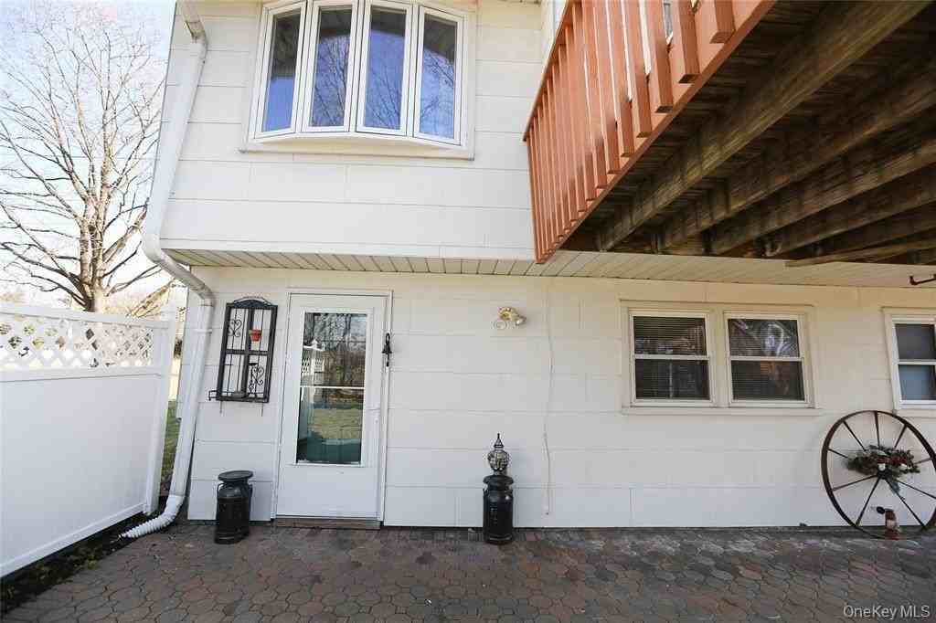 40 Bluefields Ln - Photo 2 of 11