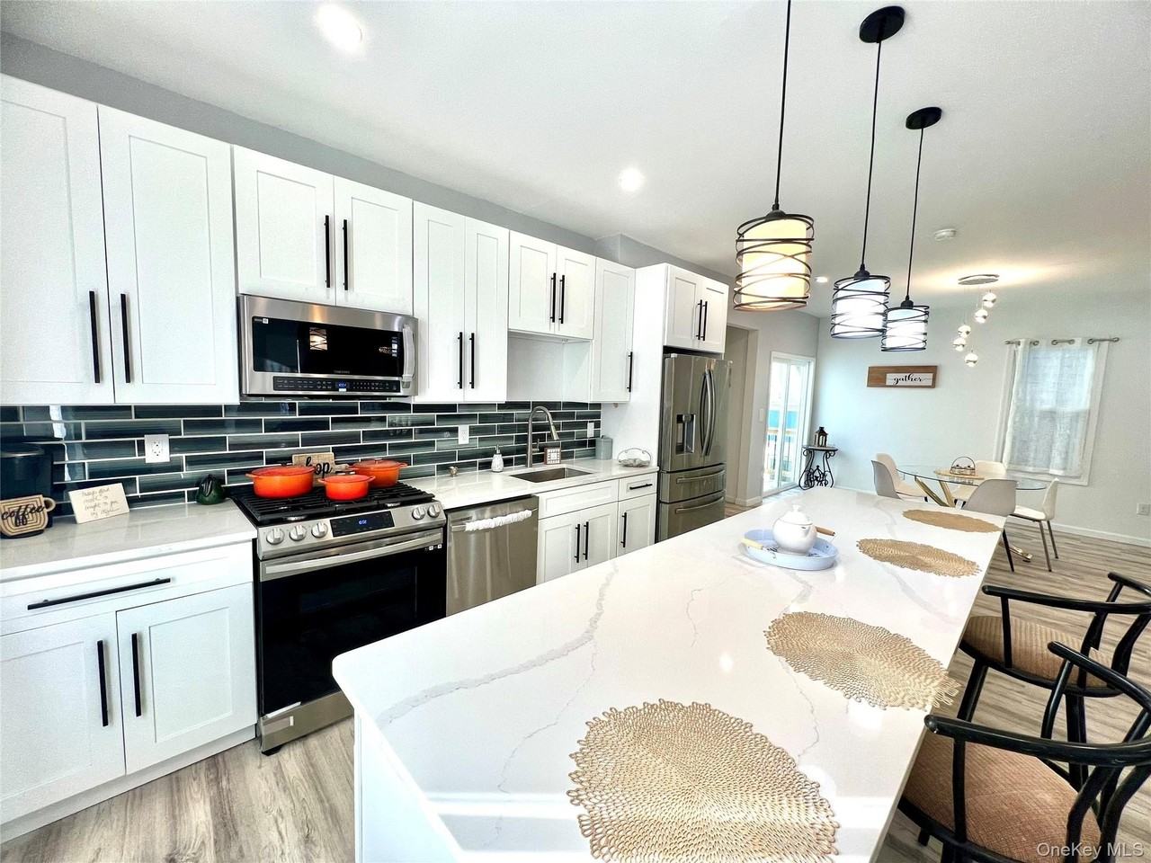 128 W Main St #1