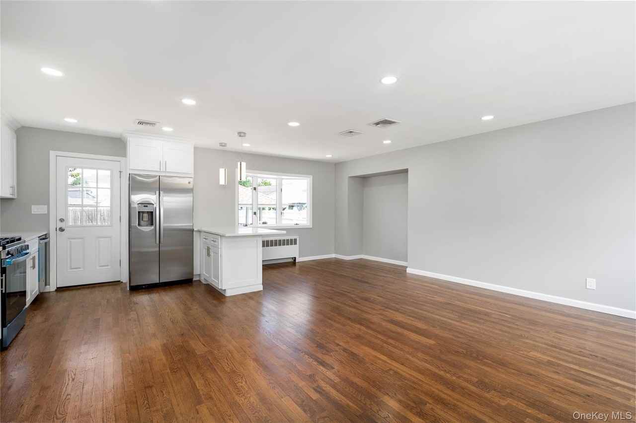 258 Gilling Rd - Photo 4 of 23