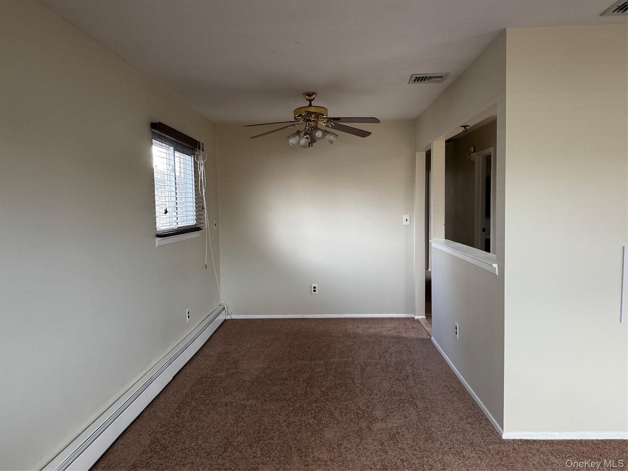 113 Maple Blvd - Photo 4 of 11