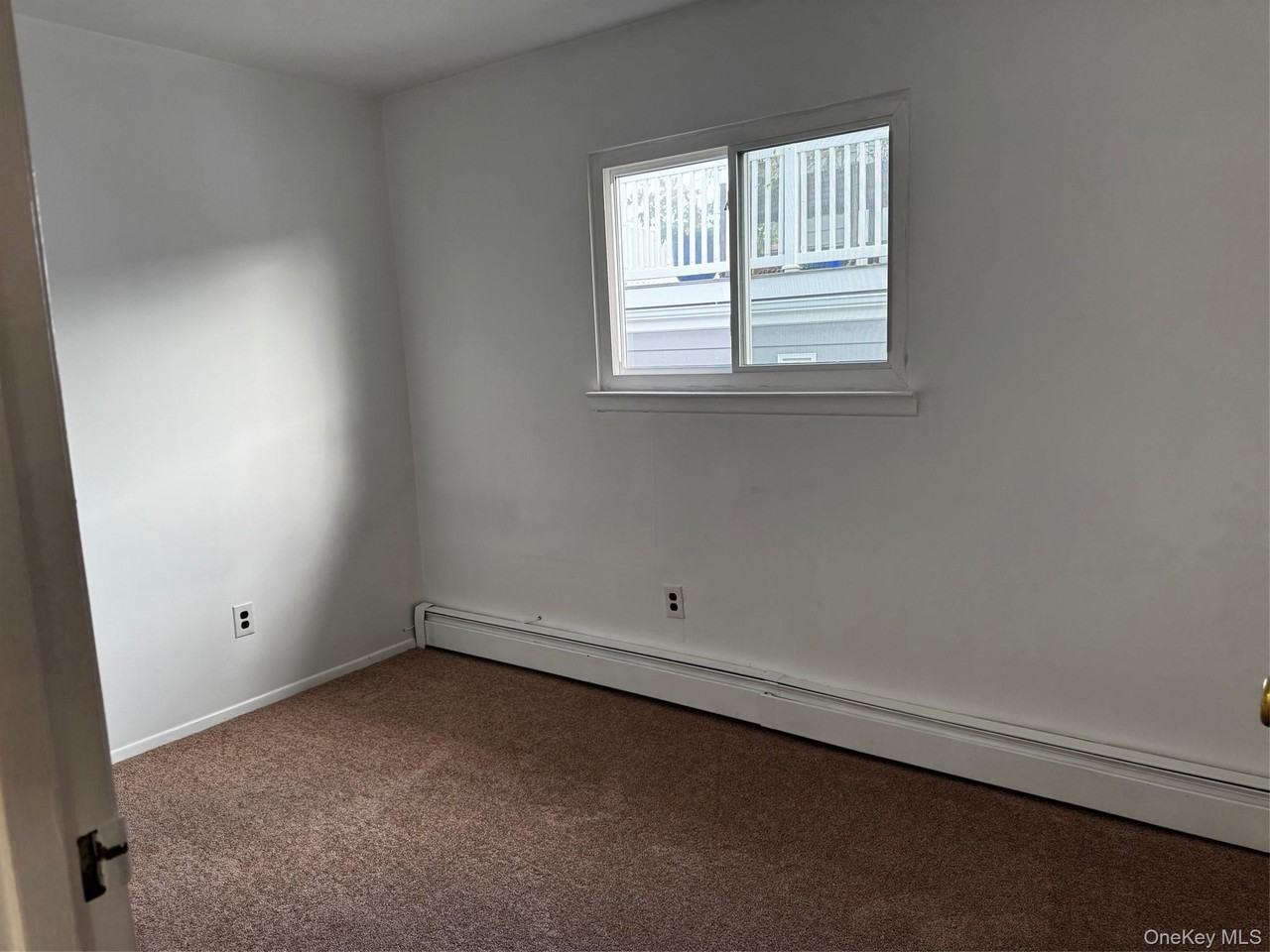 113 Maple Blvd - Photo 6 of 11