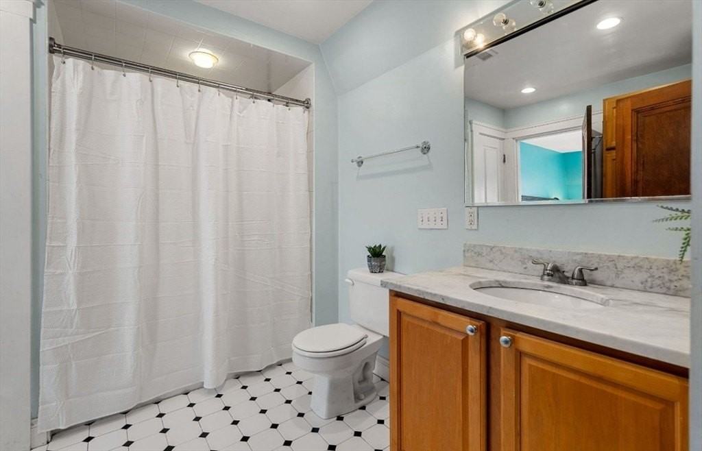 15 Lexington Ter #1 - Photo 5 of 13