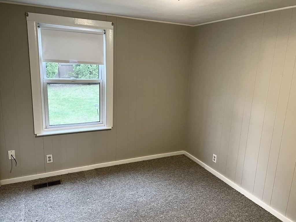 126 Lowell St #R - Photo 4 of 16