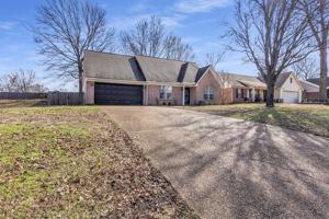 featured image of 7340 Roundtable Dr #1