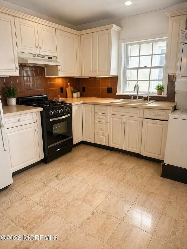 97 Highland Ave - Photo 3 of 6