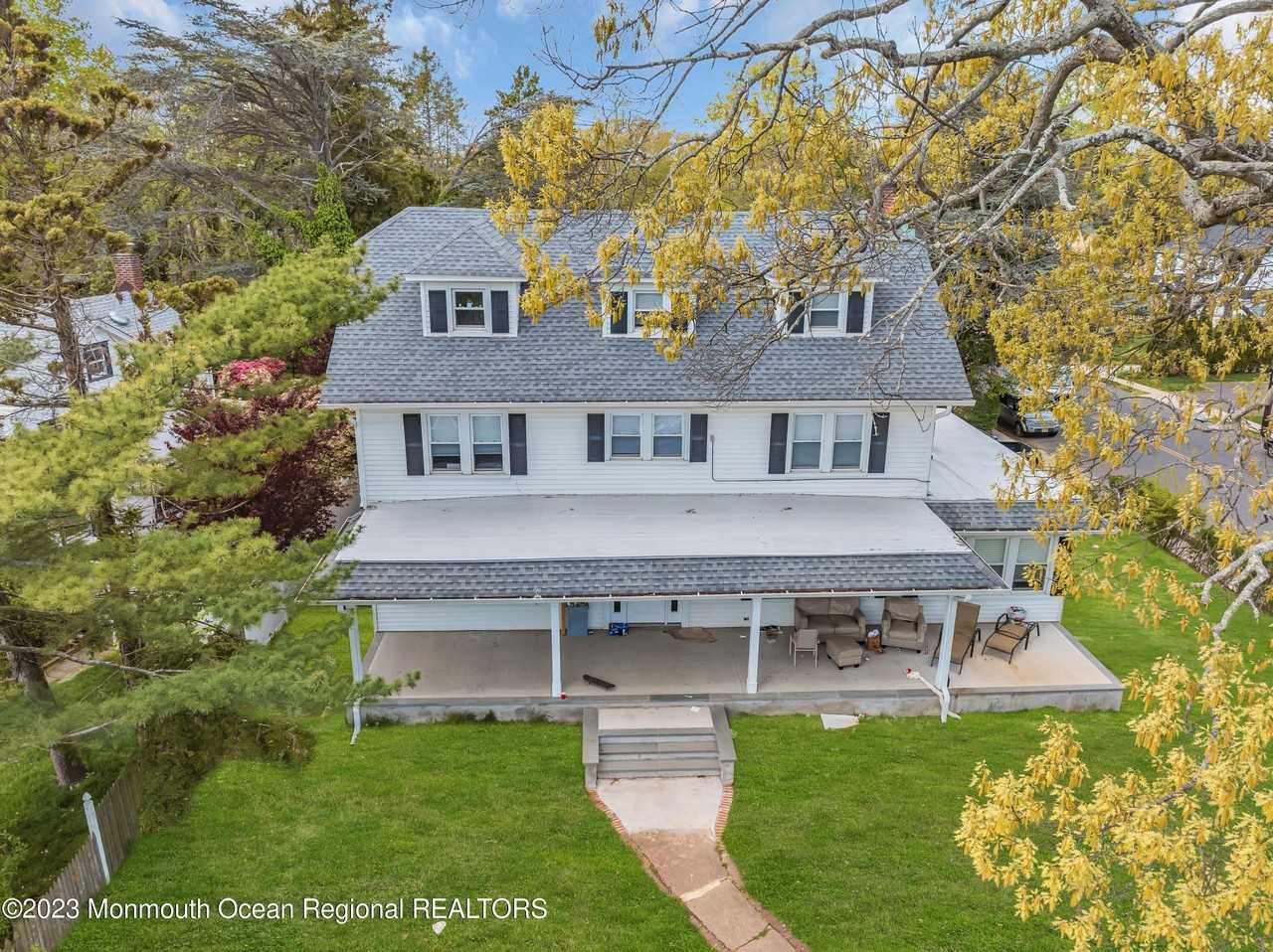 309 Cedar Ave - Photo 5 of 33