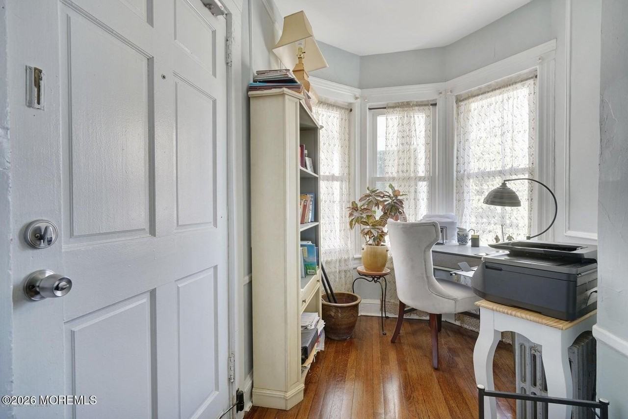 304 7th Ave #3 - Photo 2 of 13