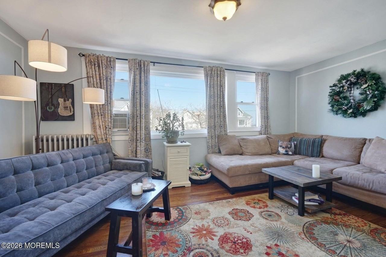 304 7th Ave #3 - Photo 5 of 13