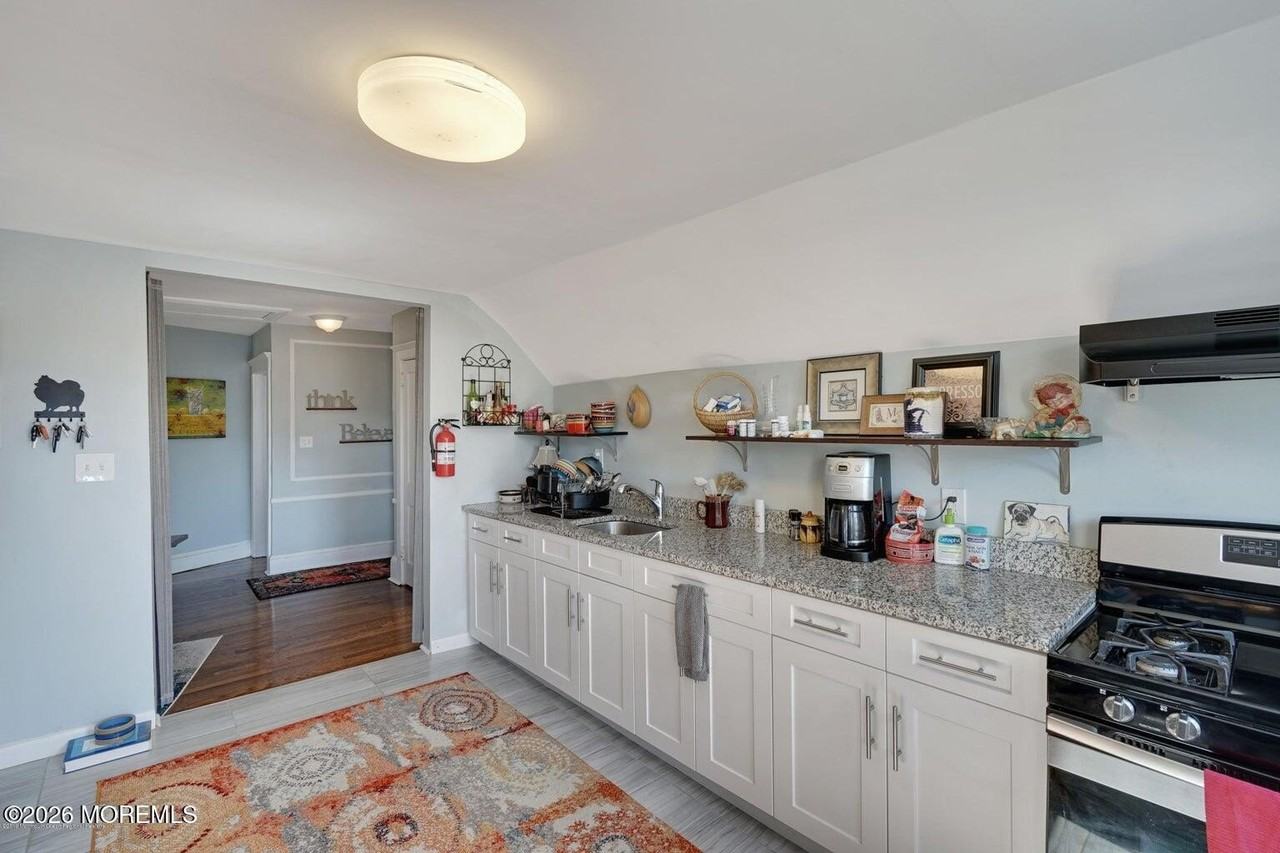 304 7th Ave #3 - Photo 7 of 13