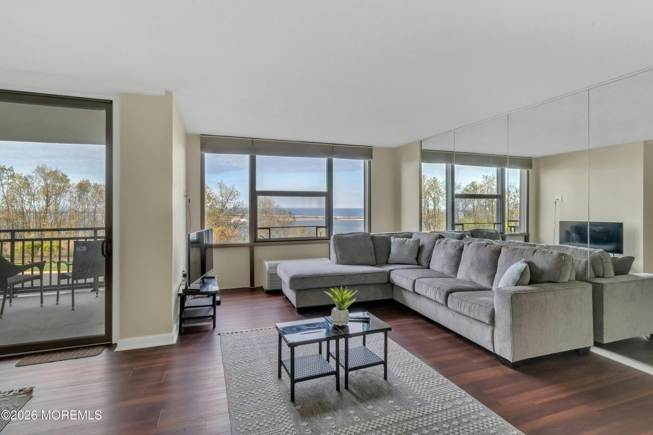 1 Scenic Dr #209 - Photo 4 of 31