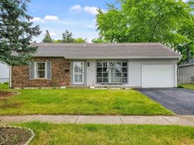 720 Country Ln S - Photo 1 of 1