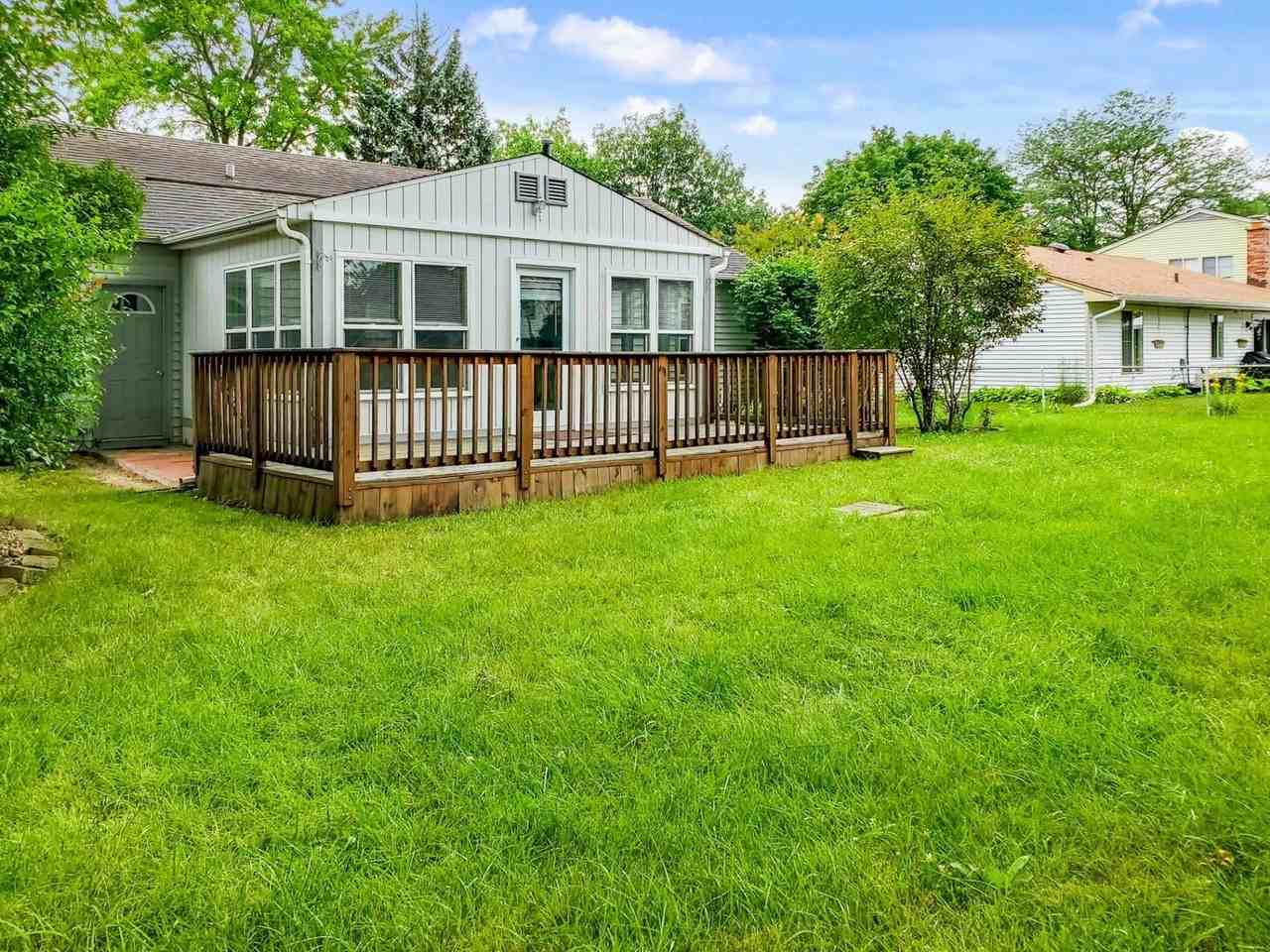 720 Country Ln S - Photo 7 of 28