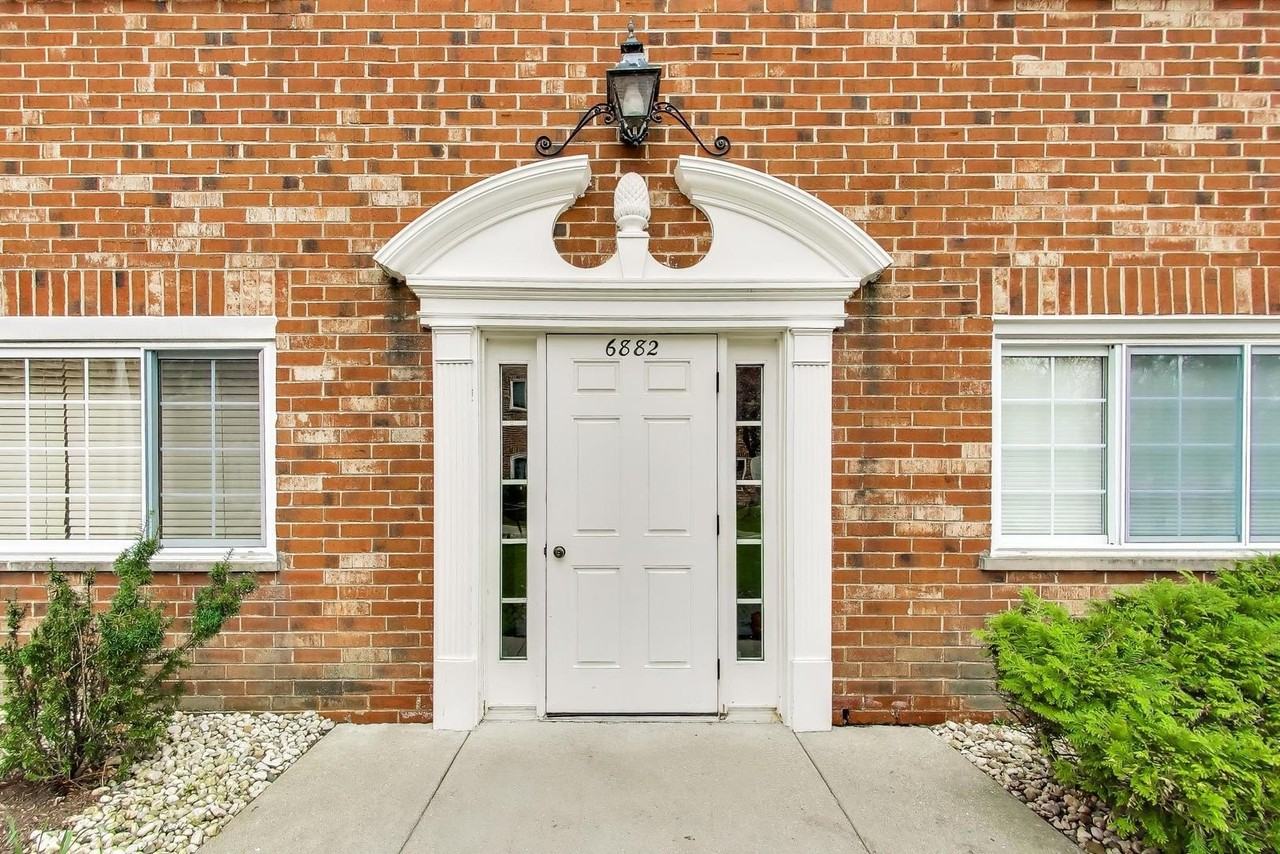 6882 W Touhy Ave #1A - Photo 2 of 15