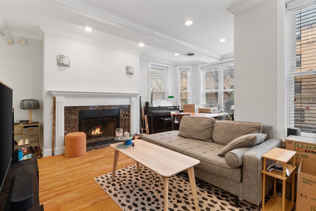 945 W Gordon Ter #1E - Photo 5 of 15