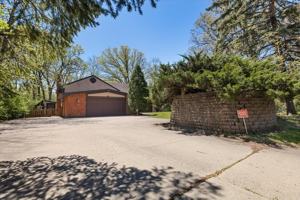 featured image of 33 Half Day Rd