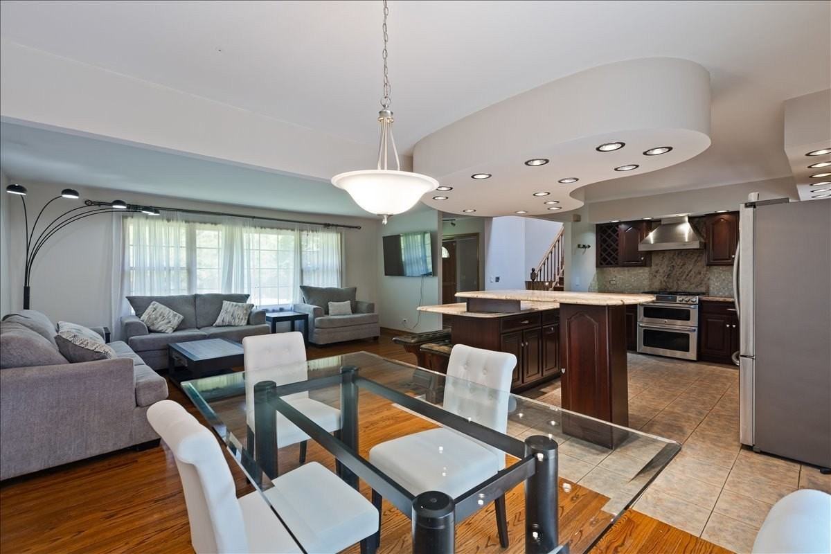 33 Half Day Rd - Photo 6 of 38