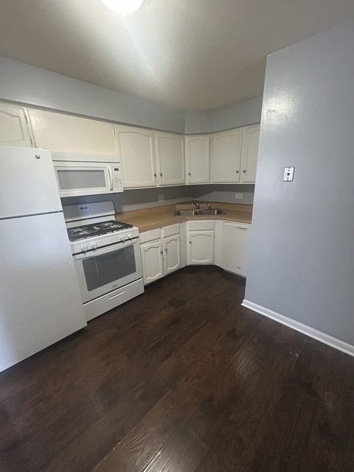 169 Gregory St #13 - Photo 4 of 21