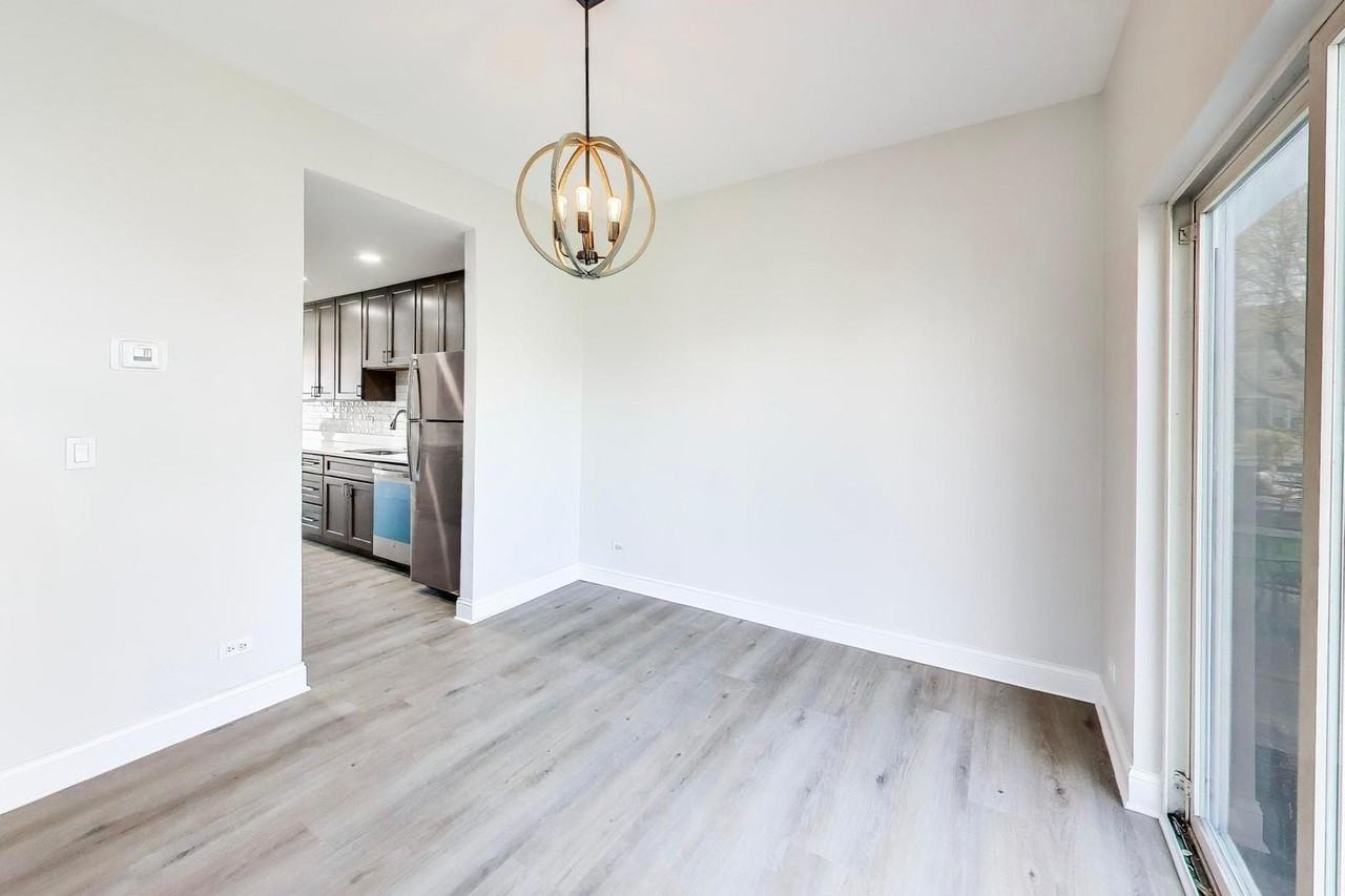 2219 Rossiter Pkwy - Photo 7 of 39