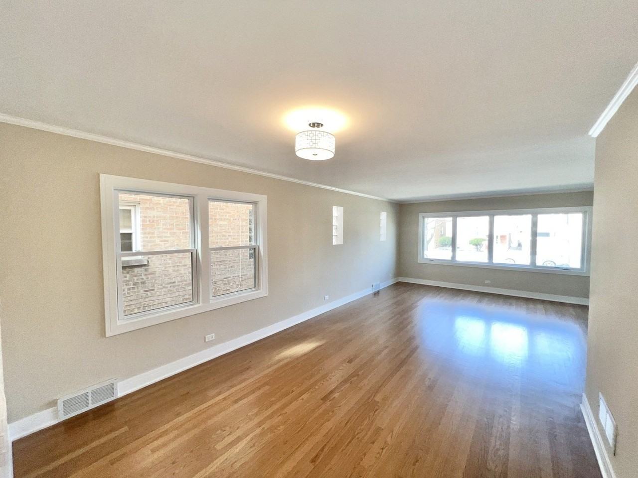 5547 N Central Ave #1 - Photo 6 of 22