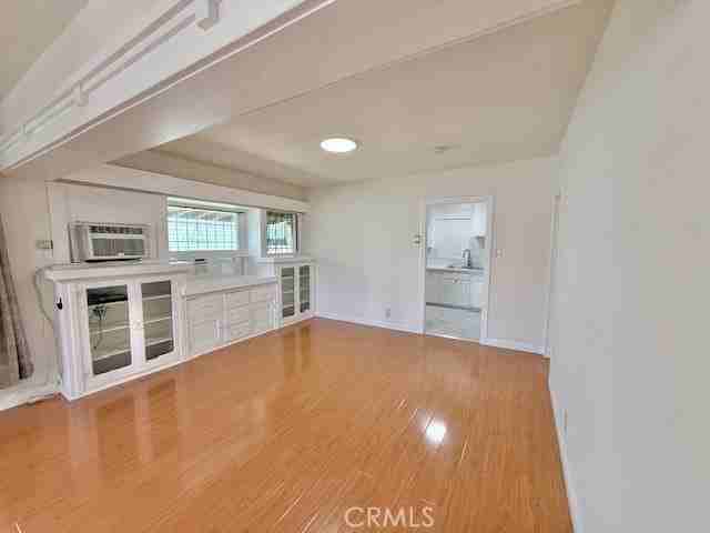 5109 Meridian St - Photo 4 of 18