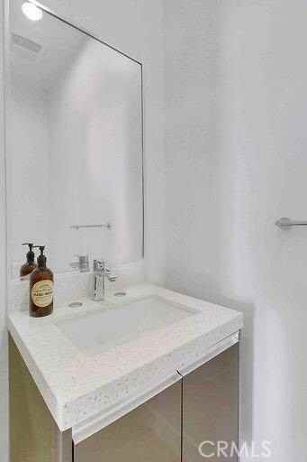 1223 Larrabee St #5 - Photo 7 of 27