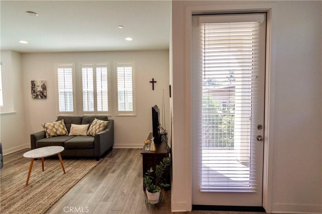 163 Pinkerton Ln - Photo 3 of 19