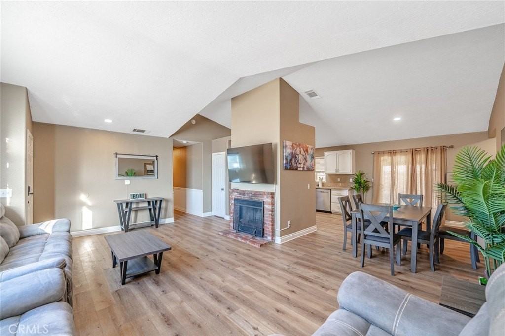 18252 Sequoia St - Photo 2 of 46