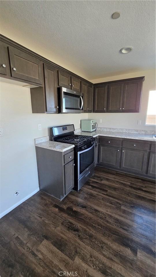 10546 Pampas Ct - Photo 4 of 17