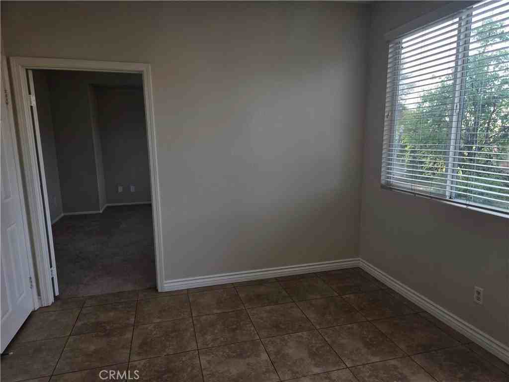 1662 Palermo Dr - Photo 5 of 17