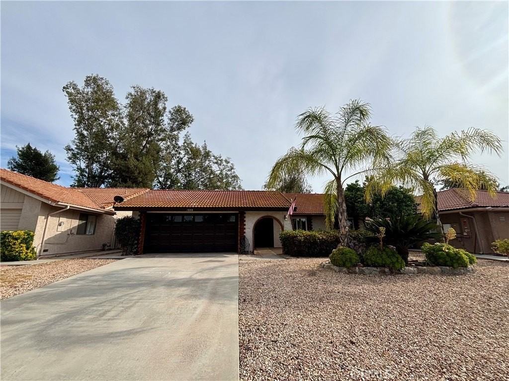 1955 Silver Oak Way