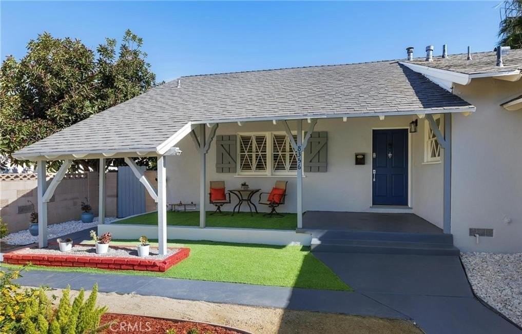 8356 Vanalden Ave - Photo 3 of 46