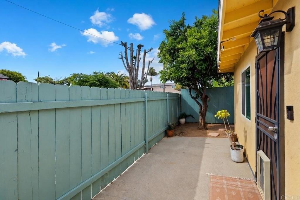 1312 Missouri Ave - Photo 3 of 12