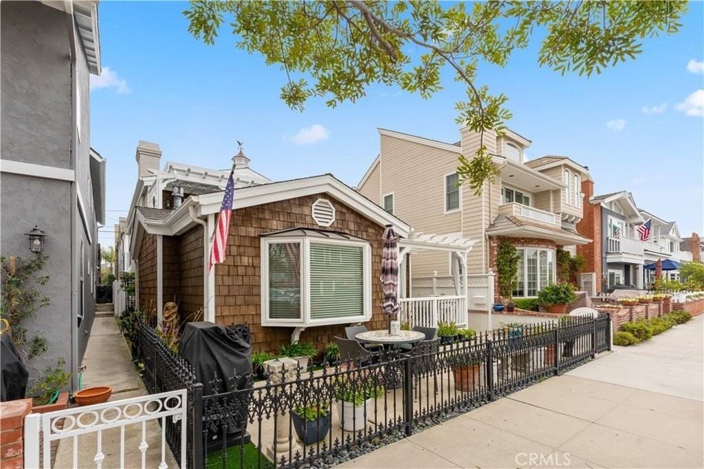 130 Topaz Ave #1-2 - Photo 2 of 16