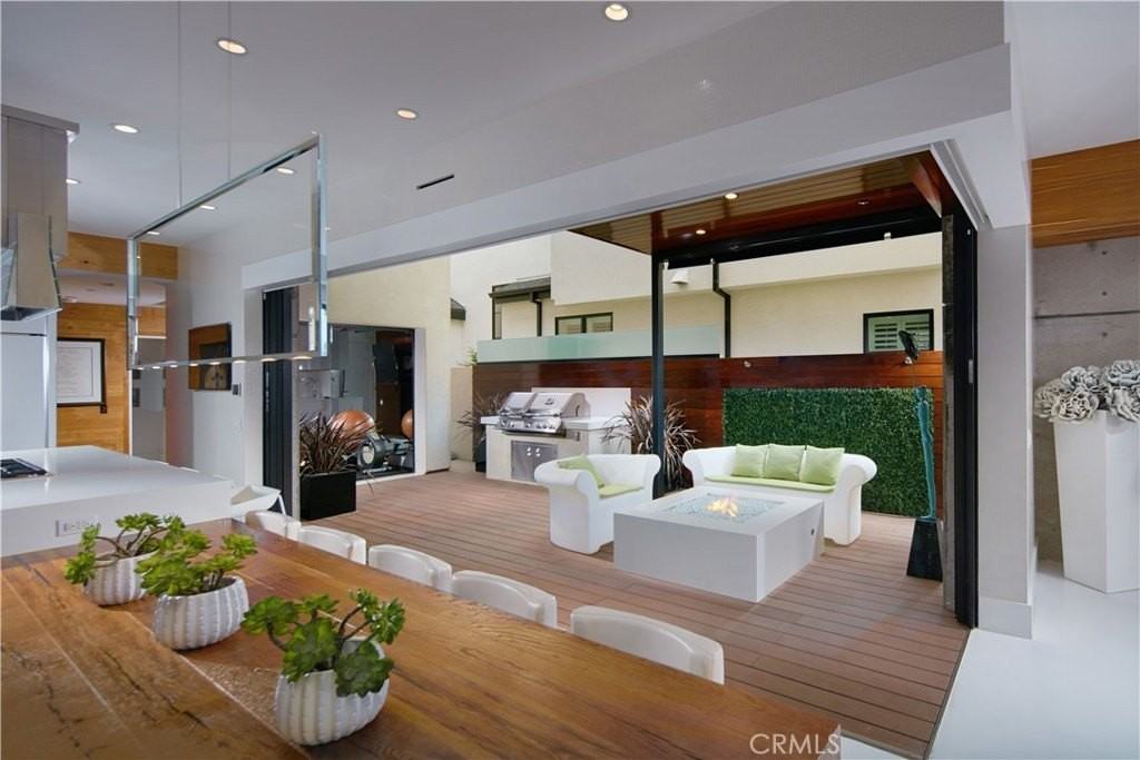 604 Acacia Ave - Photo 4 of 8