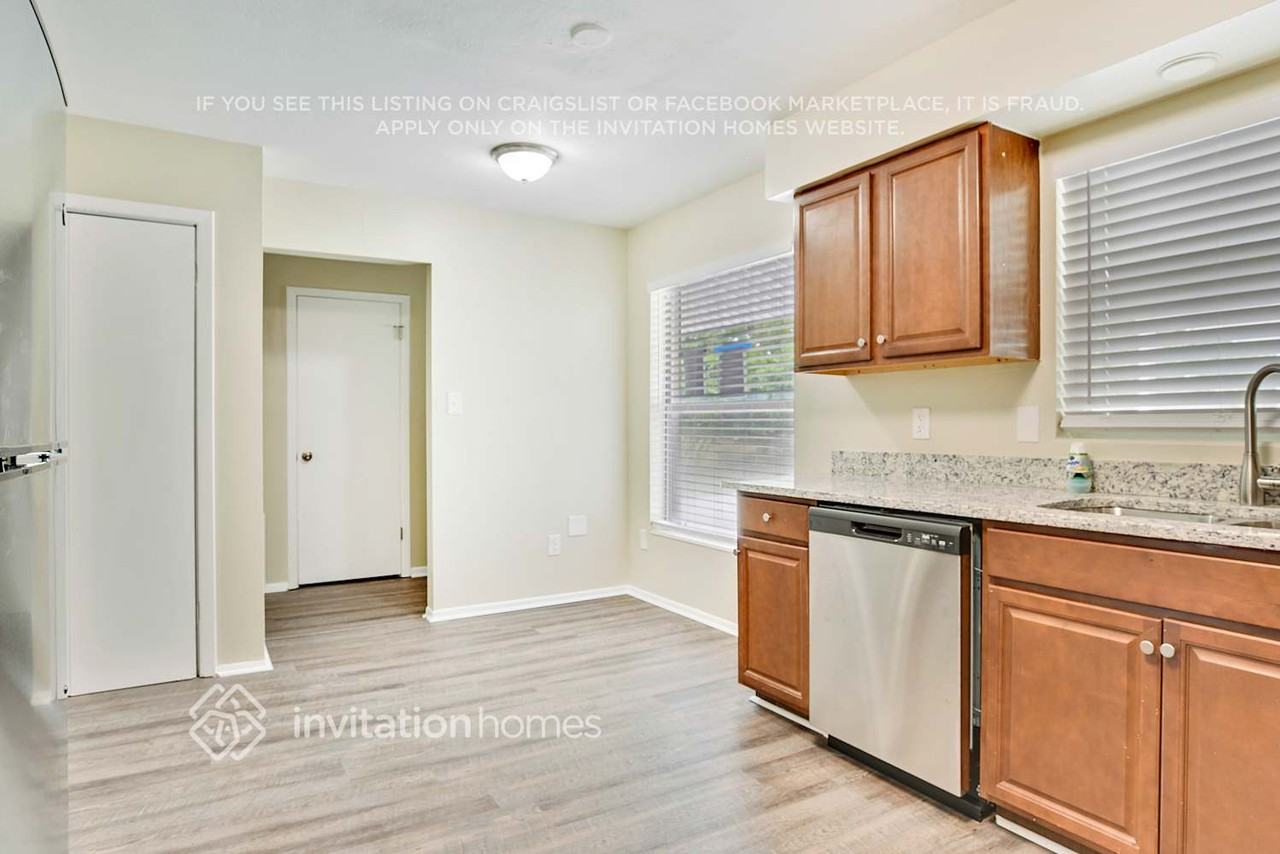 3628 Datura Ct - Photo 7 of 24