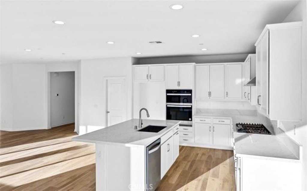 12885 Big Valley Ct - Photo 3 of 14