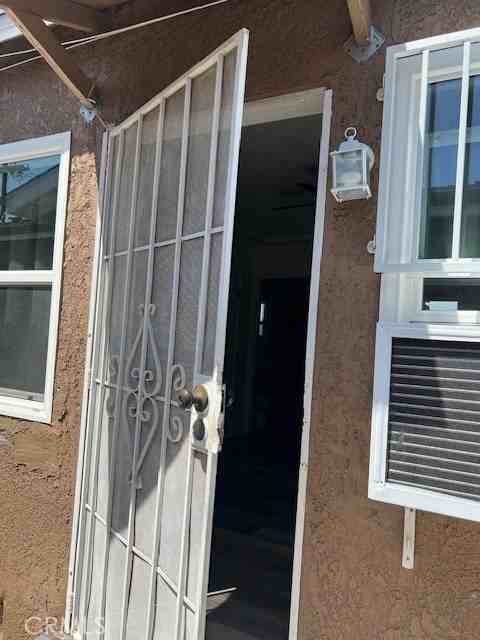 8803 S Hoover St #3 - Photo 2 of 6