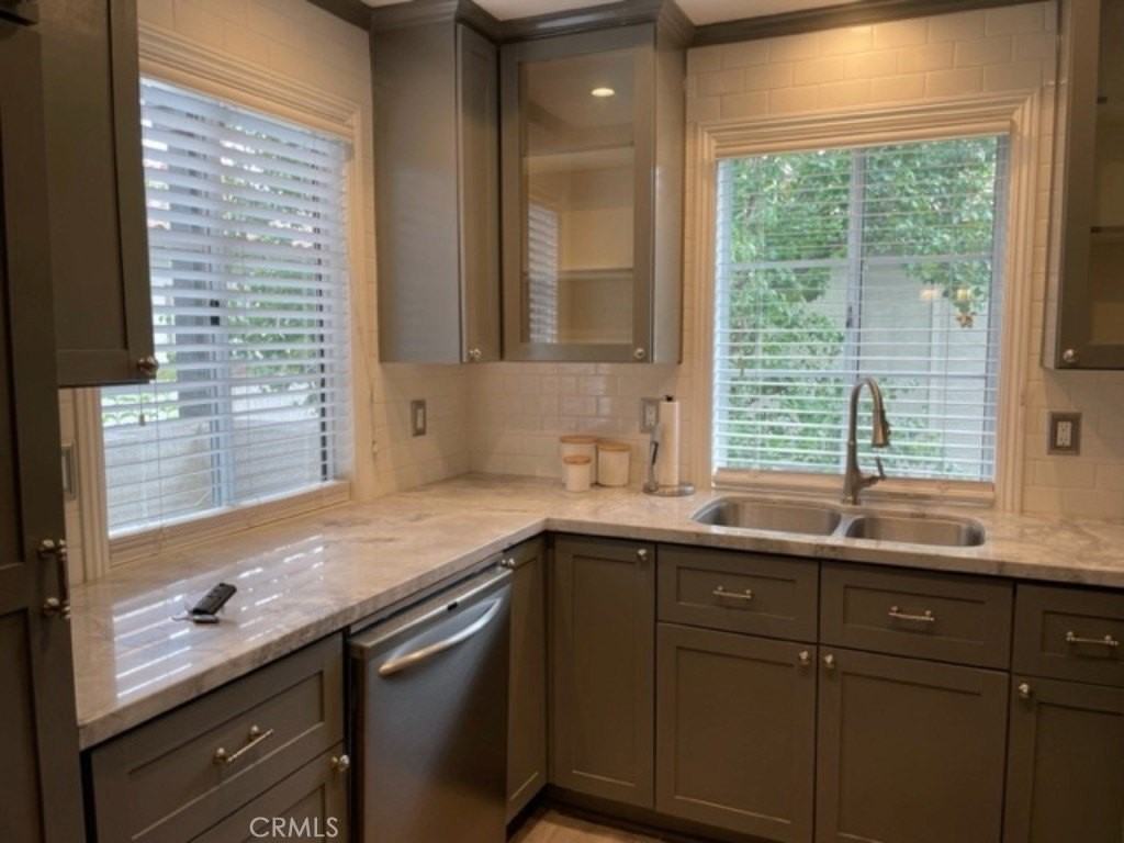 194 Via Contento - Photo 7 of 10