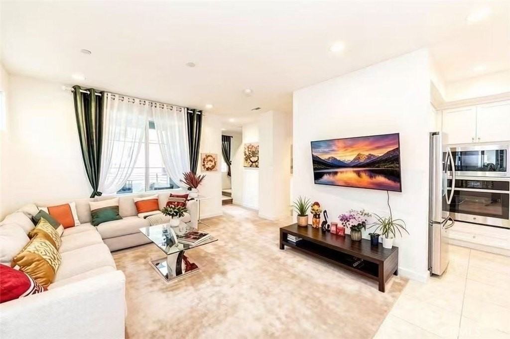 612 Cultivate - Photo 3 of 8