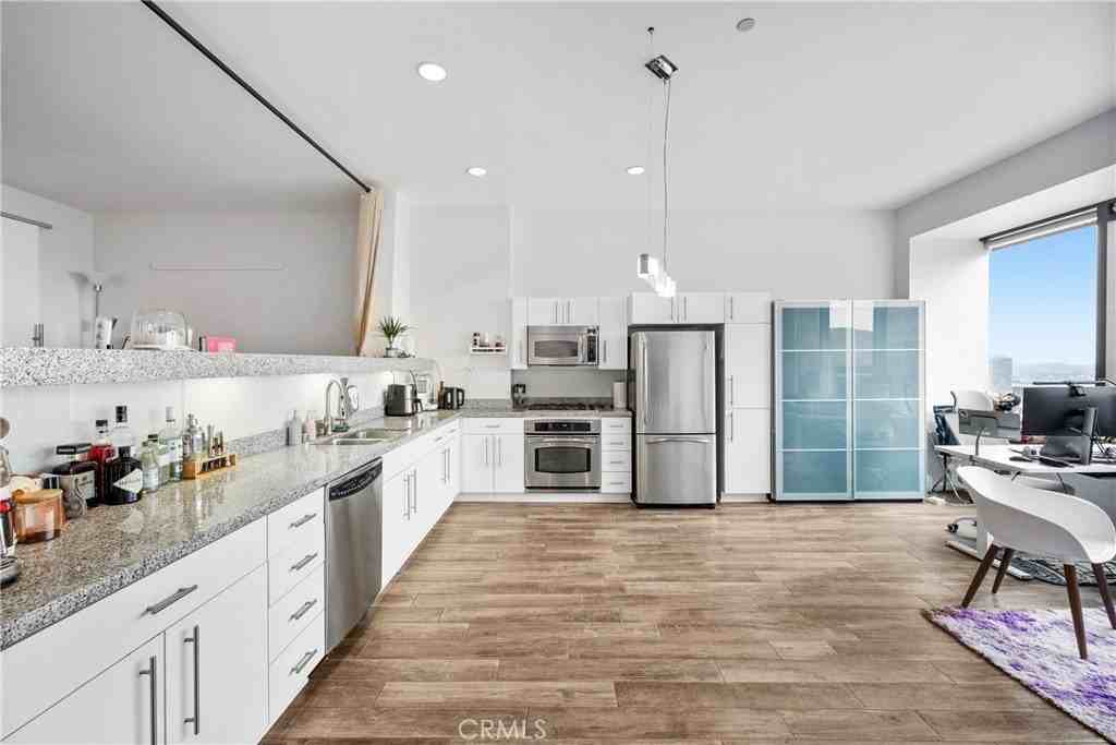 1100 Wilshire Blvd #2607