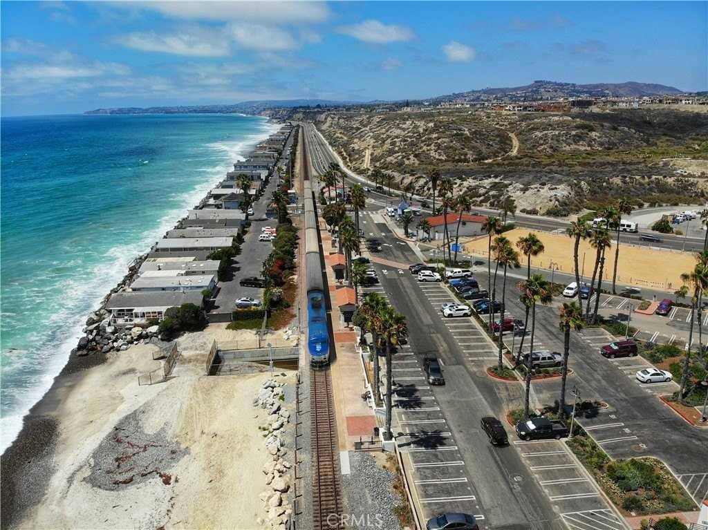 200 Avenida Monterey - Photo 7 of 7