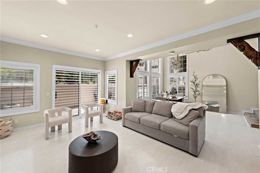 27702 Rubidoux - Photo 4 of 25