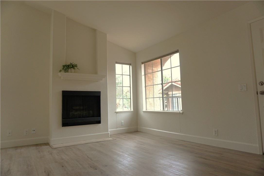 4 Via Compania - Photo 5 of 37