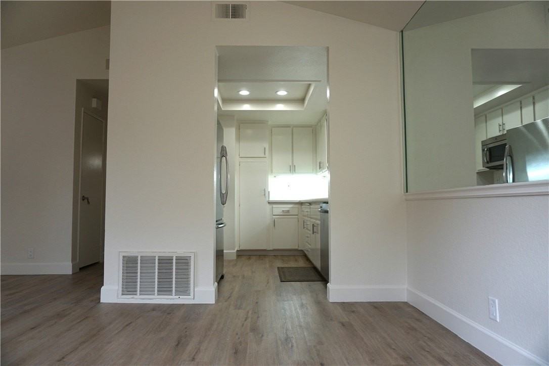 4 Via Compania - Photo 6 of 37