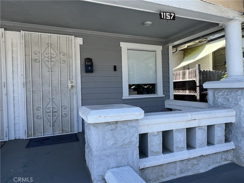 1157 W 2nd St - Photo 3 of 15