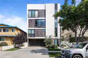 featured image of 2432 Penmar Ave #201