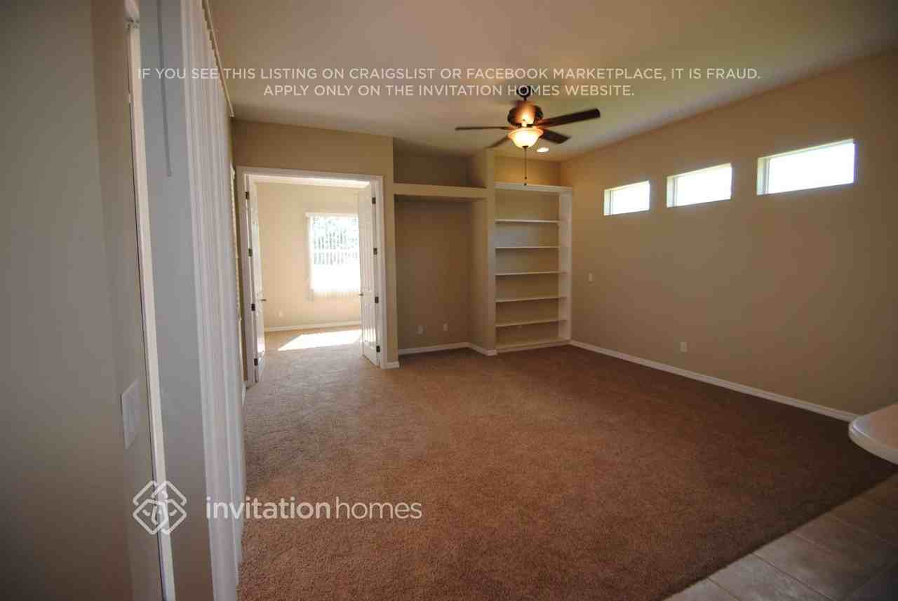 11465 56th Street Cir E - Photo 3 of 12