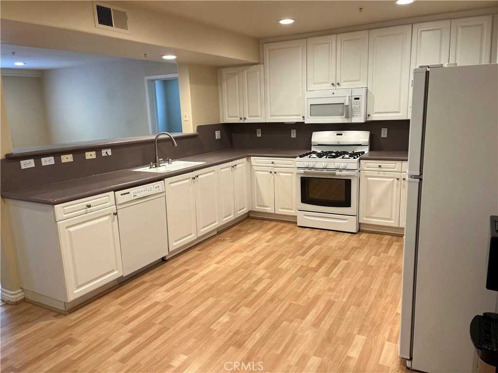 17735 Kinzie St #116 - Photo 2 of 14